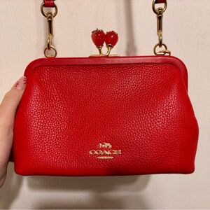 COACH NORA KISSLOCK CROSSBODY WITH STRAWBERRY